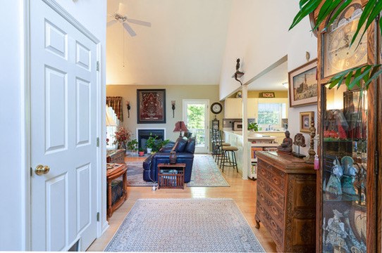 909 Golf Course Circle