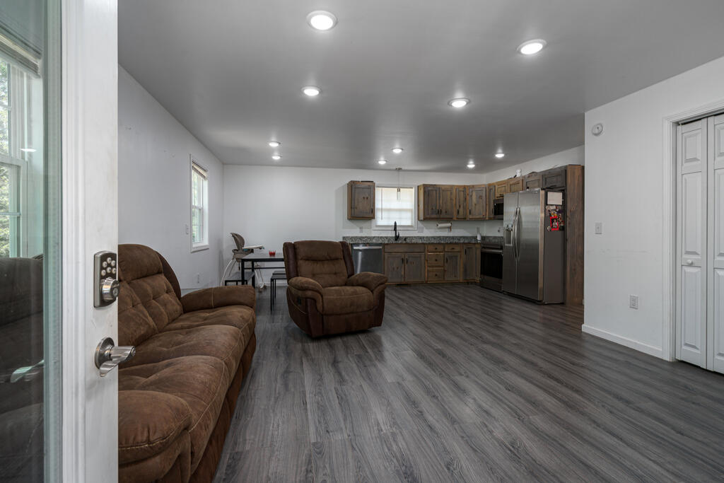 98 Kolton Way