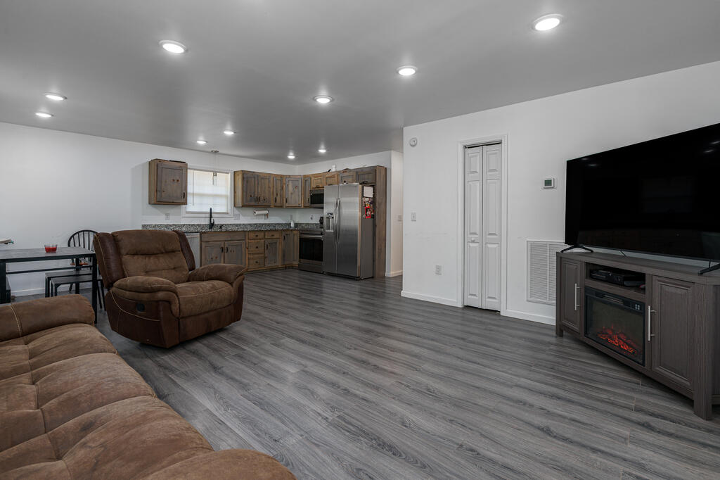 98 Kolton Way