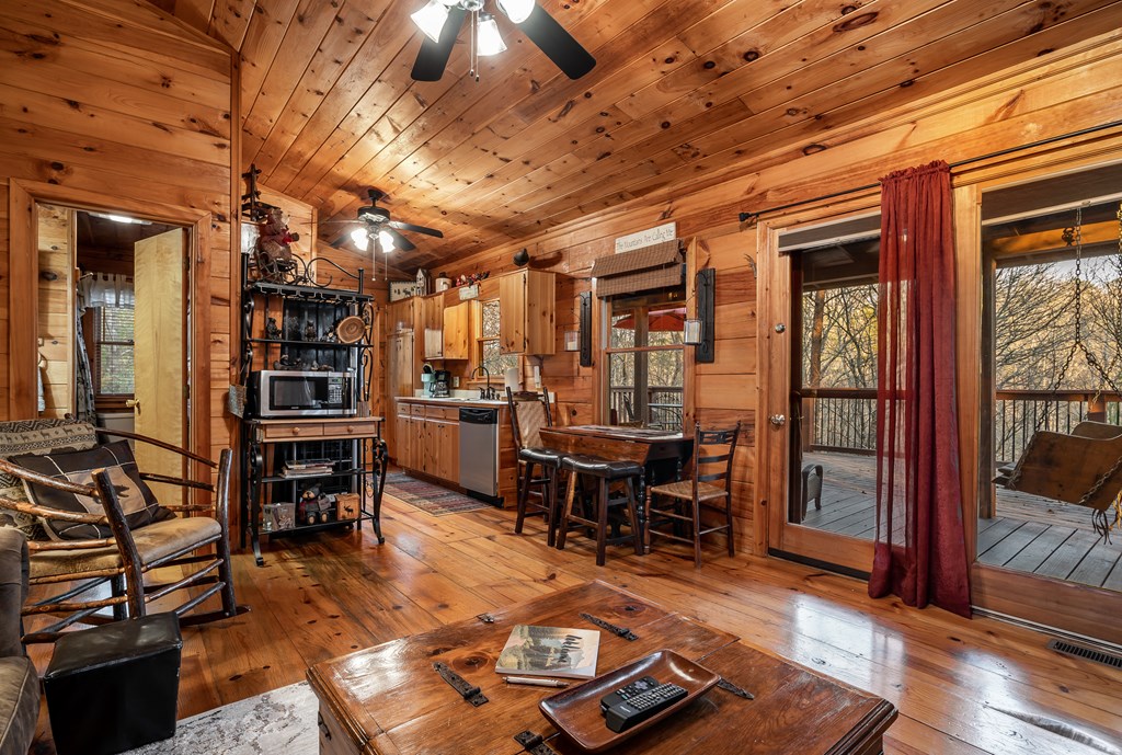 102 Briar Creek