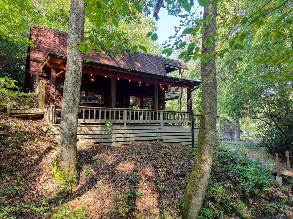 4836 Swallows Creek Road