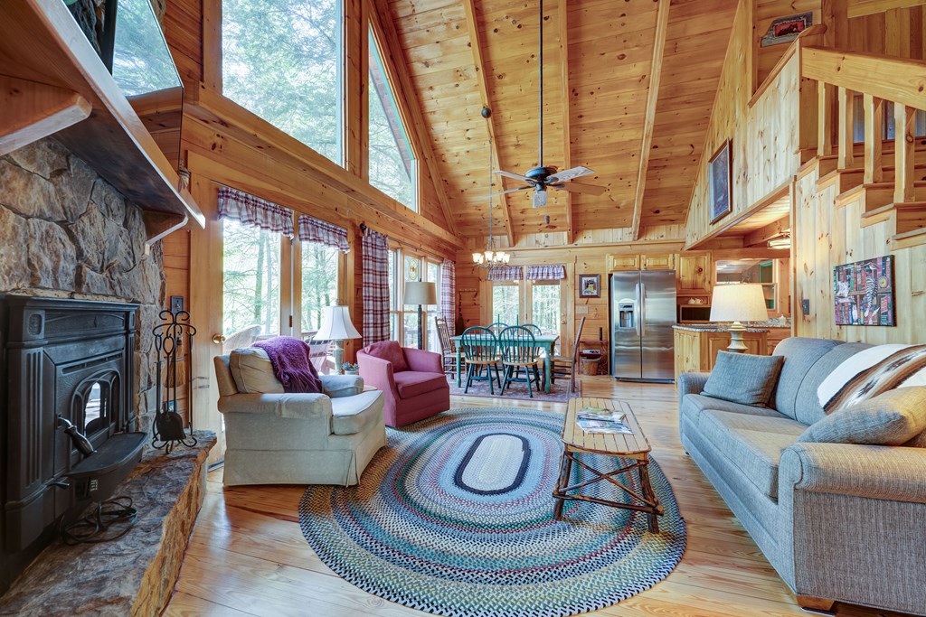 33 Spruce Drive