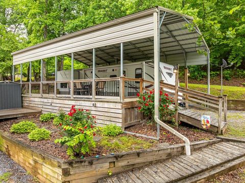 415 Peaceful Loop Chatsworth GA 30705