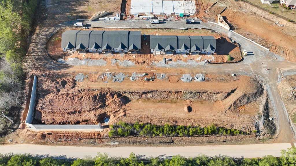 Unit 16 Grove Loop