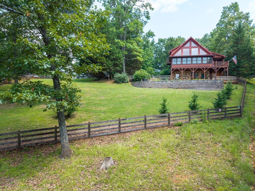 225 Skyland Trail