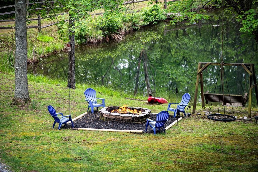400 Creekside Drive