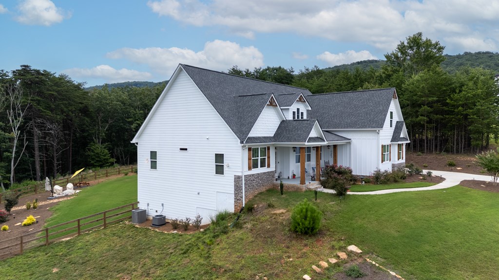 760 Stoneledge Road