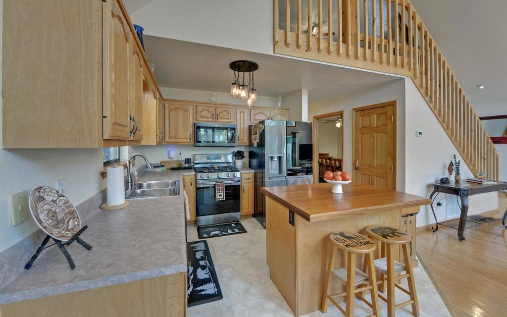 36 Dwaynes Trail