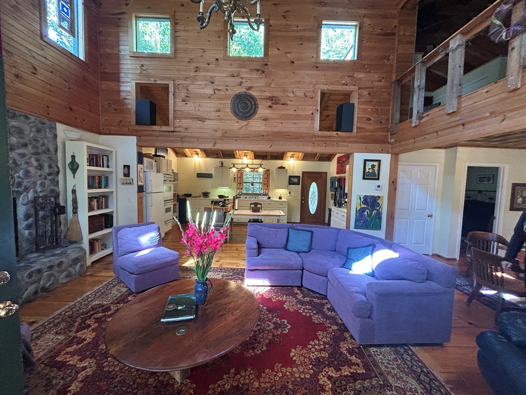 445 Twin Creeks Road