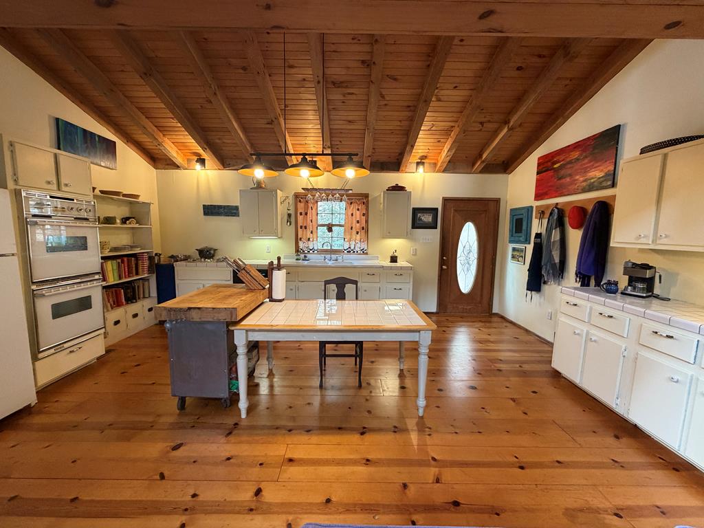 445 Twin Creeks Road