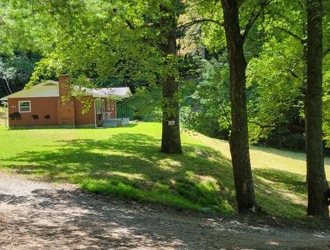 A home in Hayesville