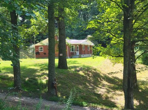 A home in Hayesville