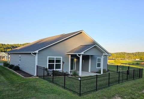 A home in Hayesville