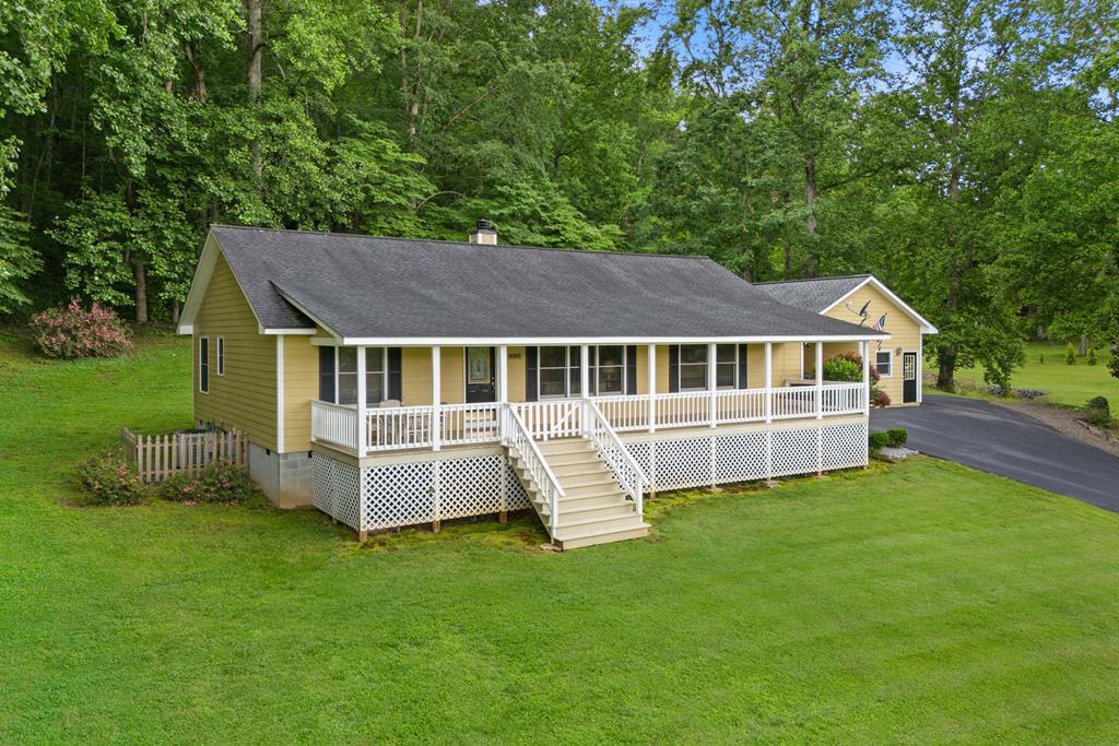 1451 Eagle Mountain Road