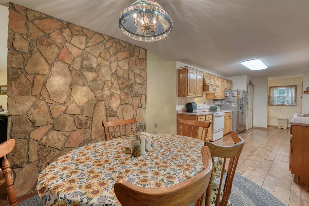 1631 Woods Valley Road