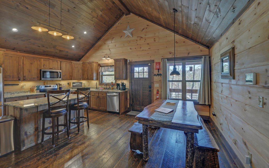 113 Hideaway Trail