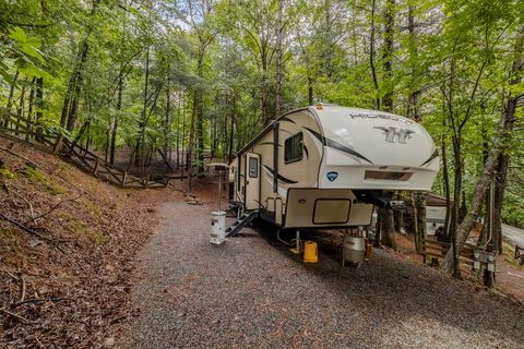 341 25th Street Ellijay GA 30540