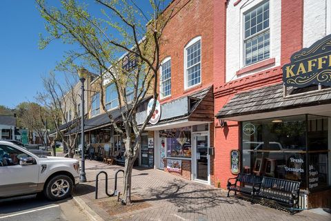 4 Northside Square Ellijay GA 30540