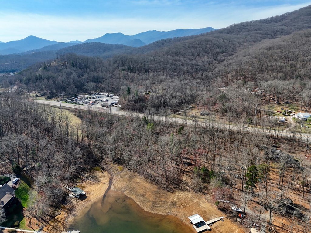 2.885 W Highway 76