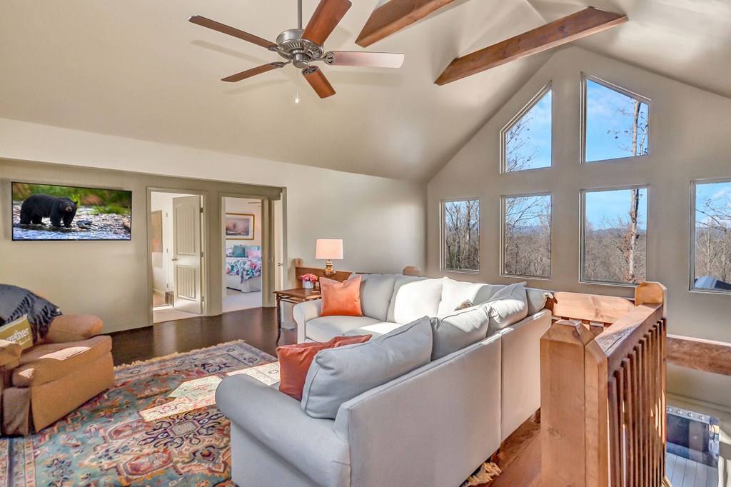 196 Grayson Point