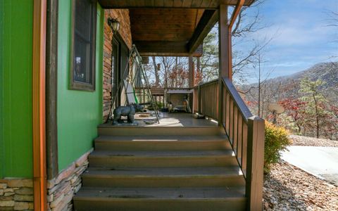 A home in Hiawassee