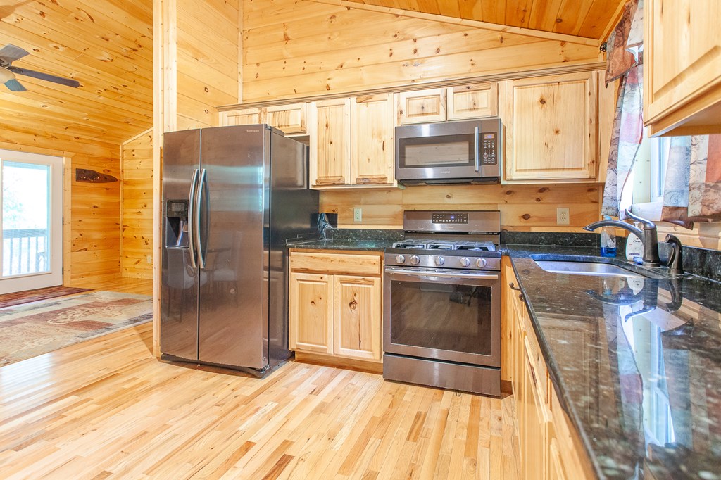 15 Fern Ridge Trail