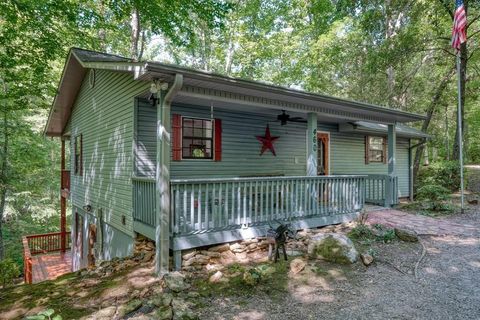 A home in Hiawassee