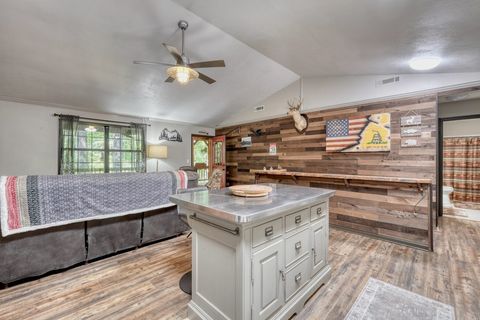 A home in Hiawassee