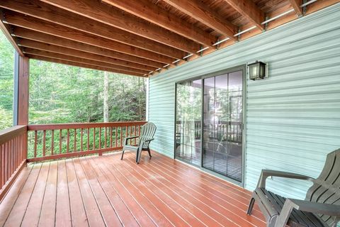 A home in Hiawassee