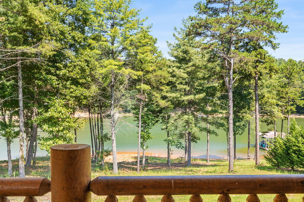 93 Valley View Court