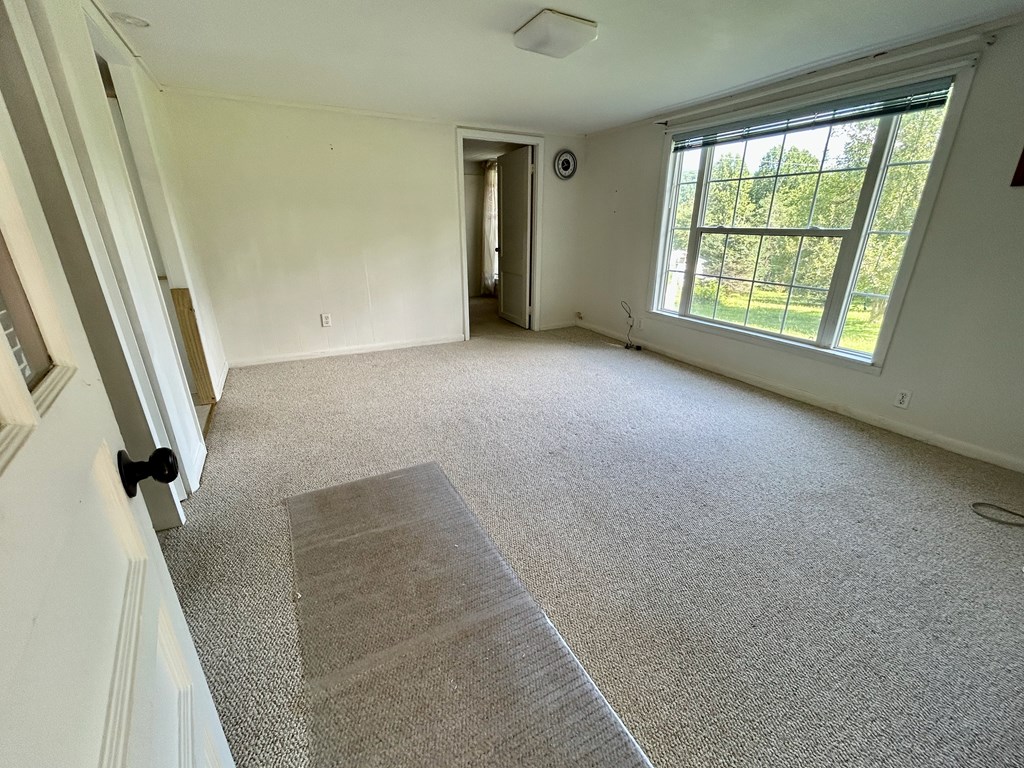 136 West Vineyard