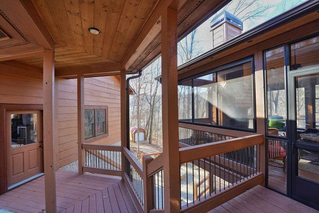 520 Mountain Falls Loop