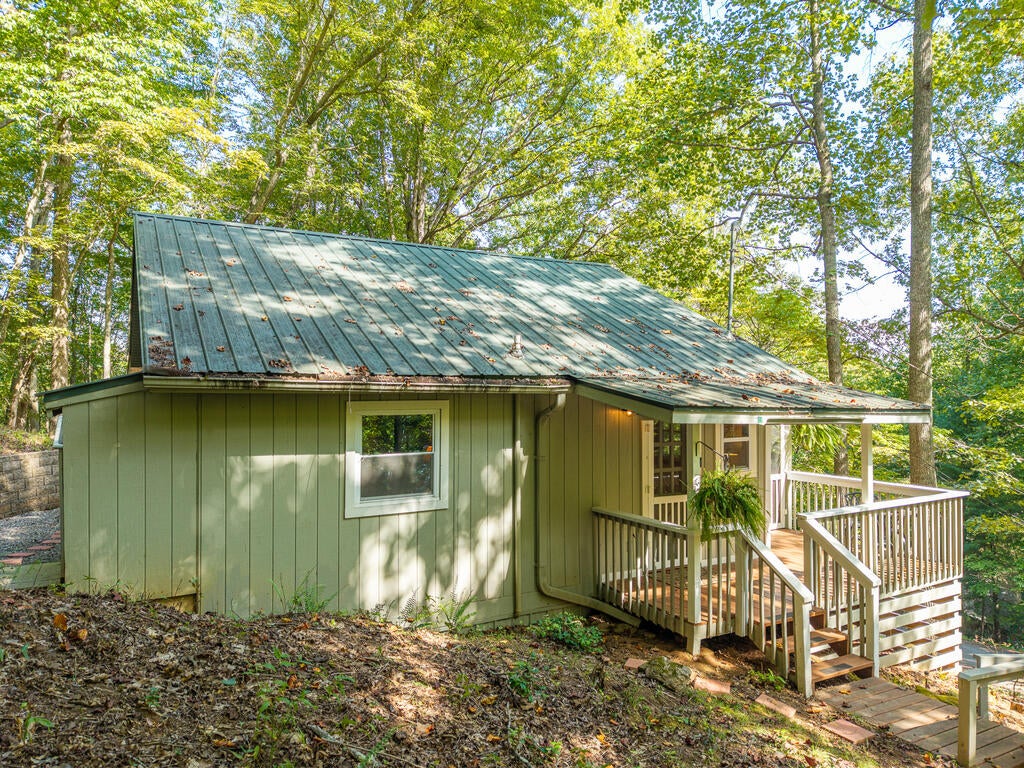 767 Robertson Circle