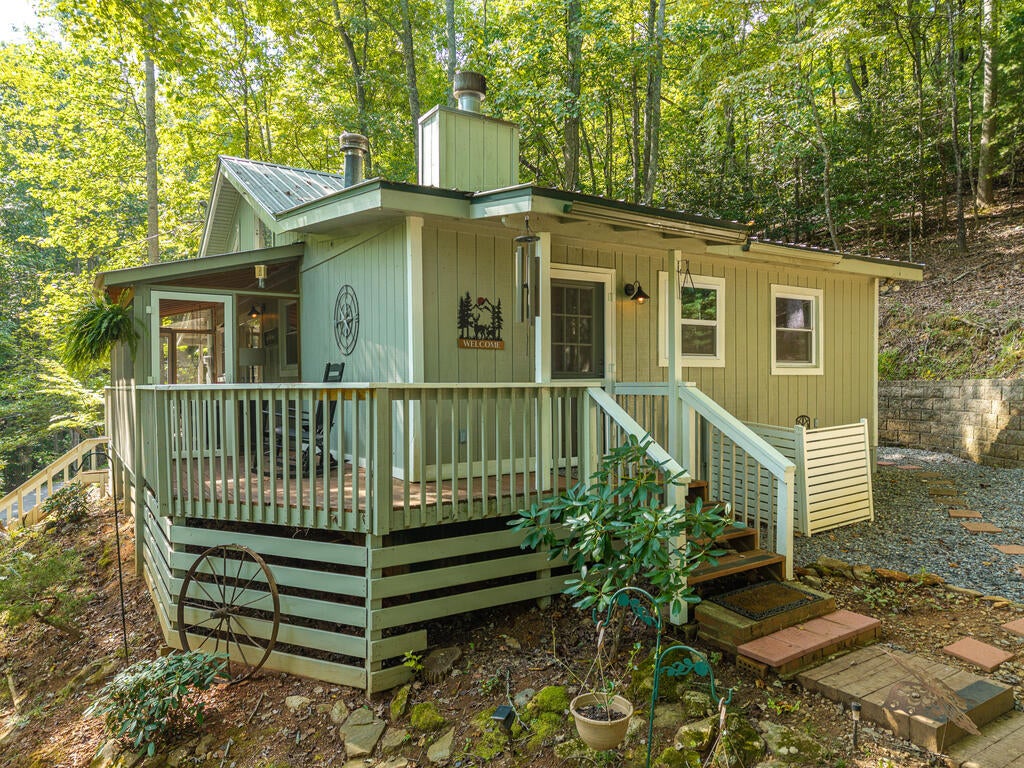 767 Robertson Circle