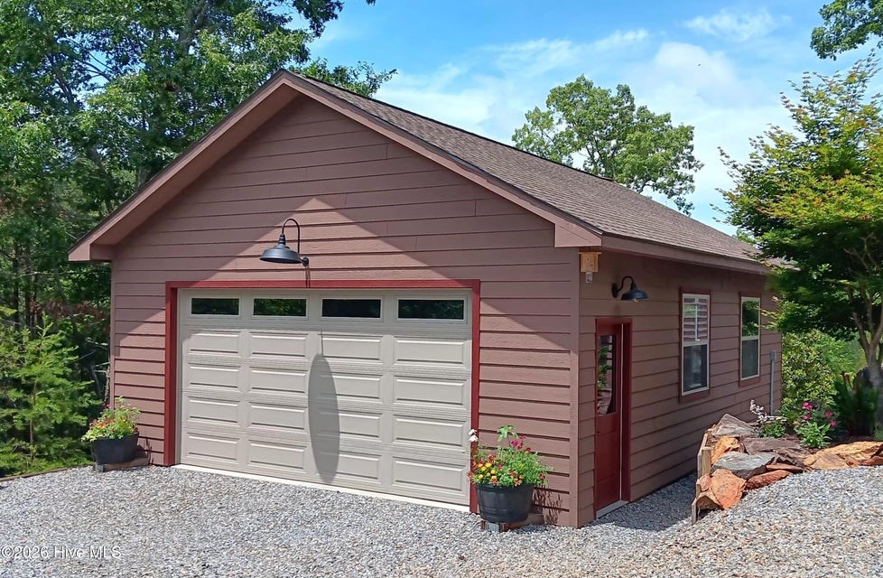 175 Pin Oak Ridge