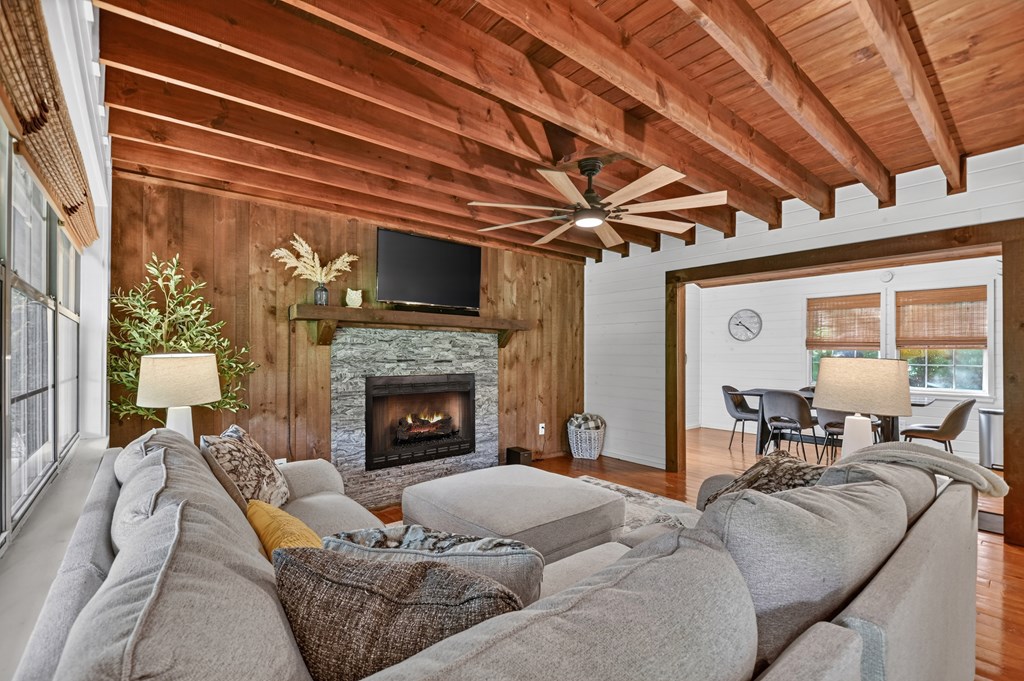 186 Dogwood Drive