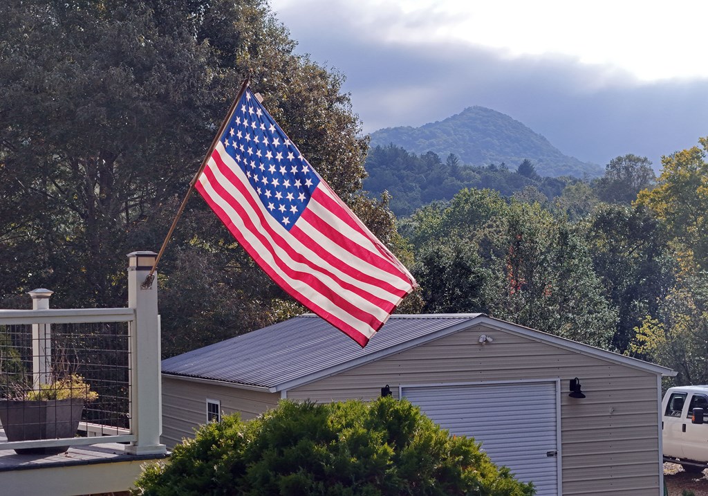 3601 Swallows Creek Road