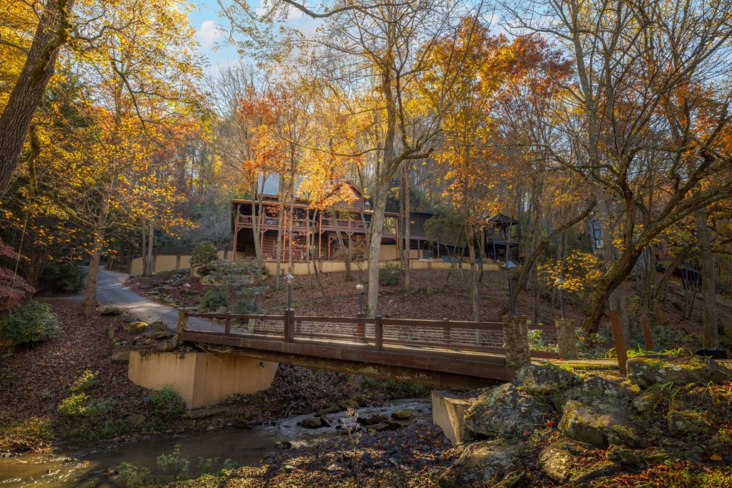 Blue Ridge, Georgia, 30513, United States, 4 Bedrooms Bedrooms, ,4 BathroomsBathrooms,Residential,Active,1990018