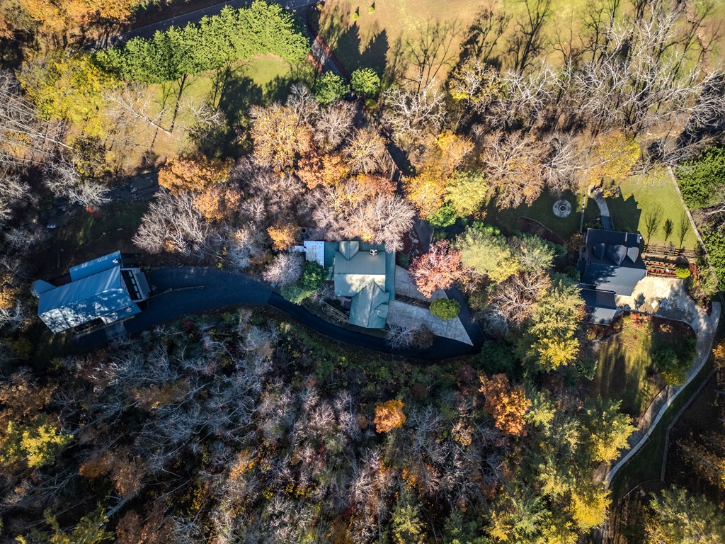 Blue Ridge, Georgia, 30513, United States, 4 Bedrooms Bedrooms, ,4 BathroomsBathrooms,Residential,Active,1990018