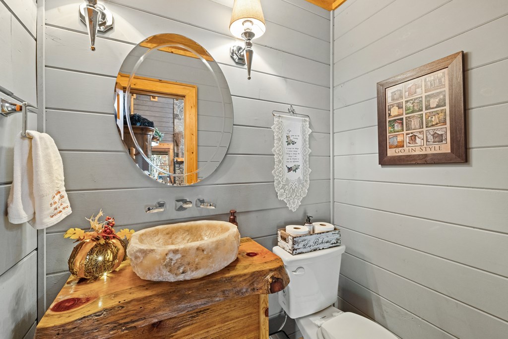 Blue Ridge, Georgia, 30513, United States, 4 Bedrooms Bedrooms, ,4 BathroomsBathrooms,Residential,Active,1990018