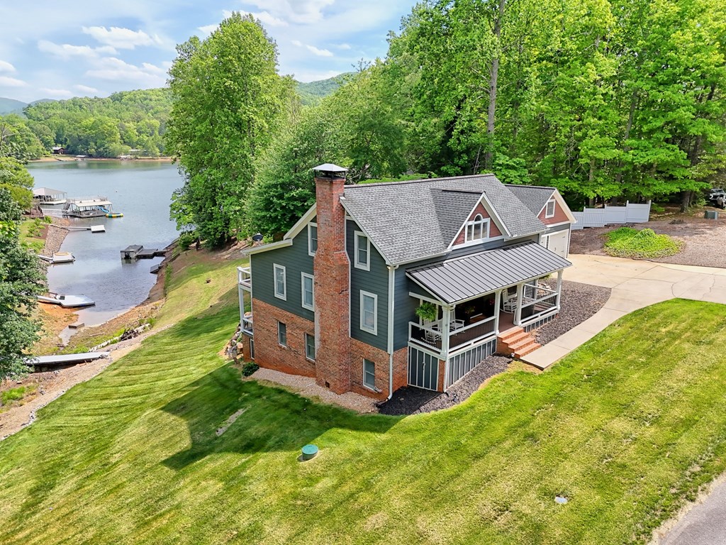 520 Long View Drive
