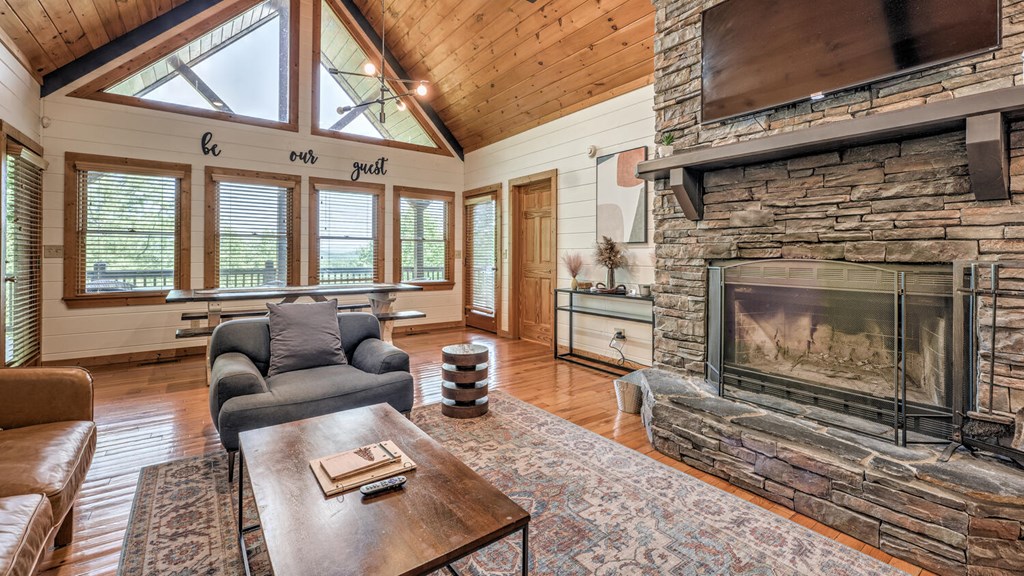437 Spruce Circle
