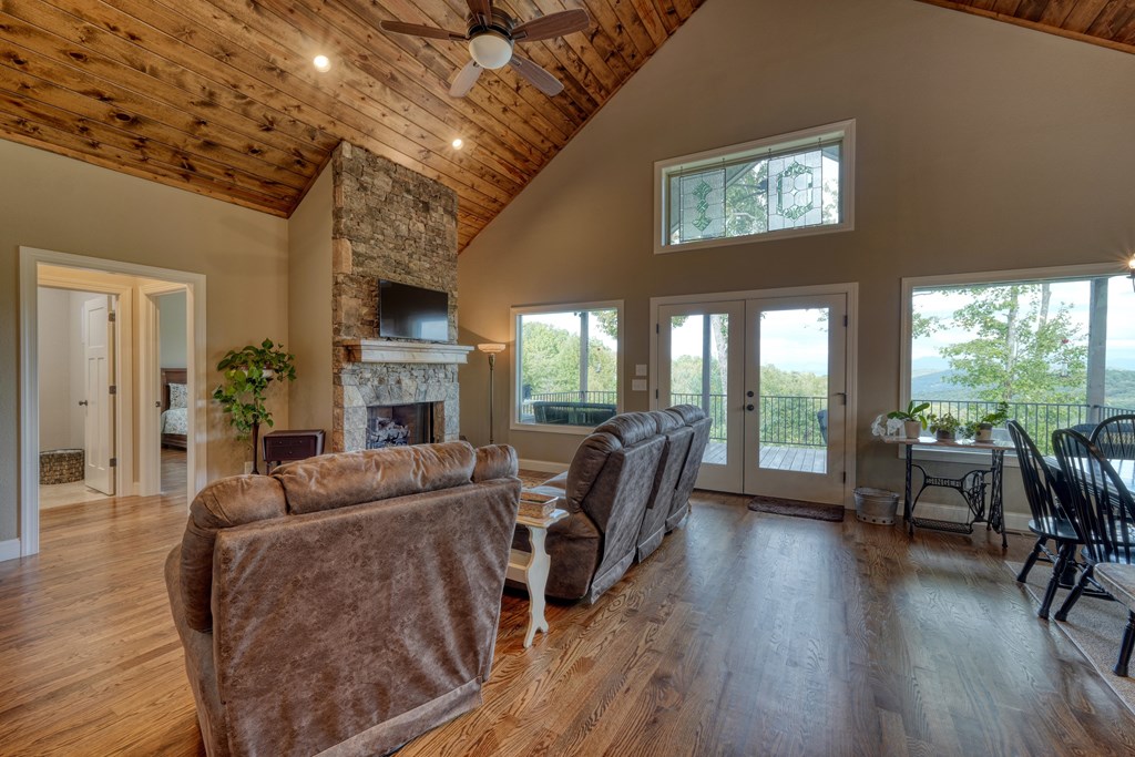 504 Ivy Log Heights Road