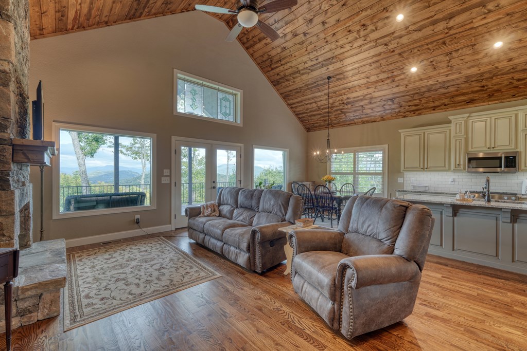 504 Ivy Log Heights Road