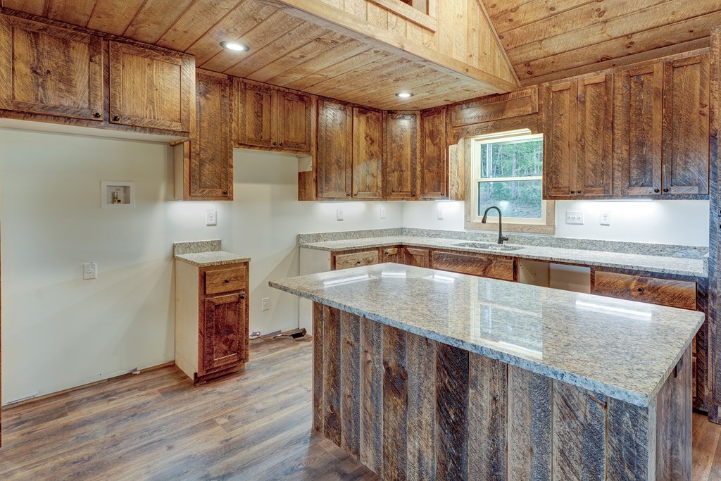 3448 Lickskillet Road