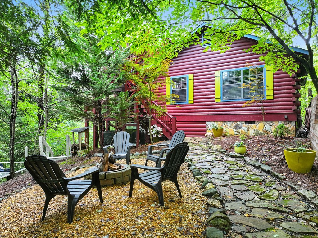 125 Laurel Mountain Road