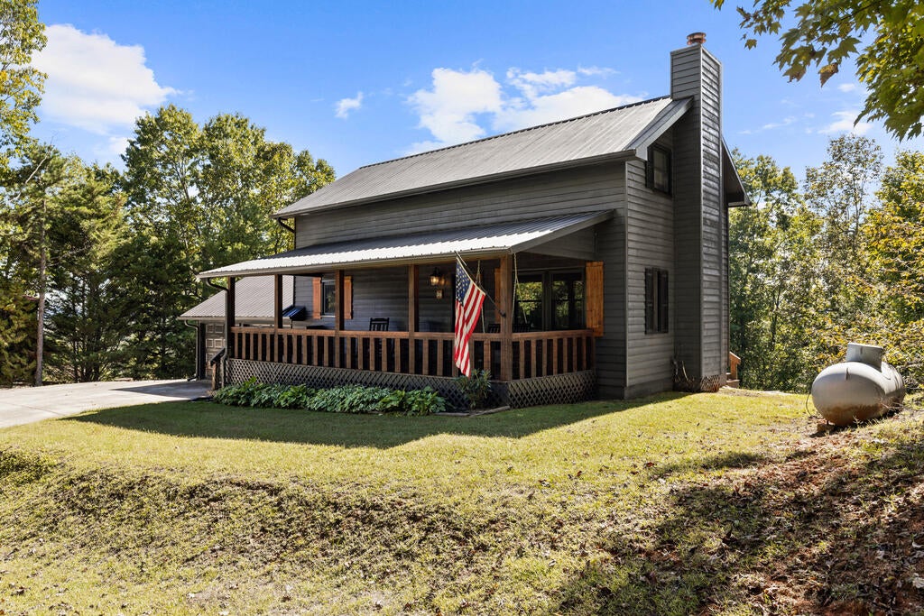36 Deep Cove Road