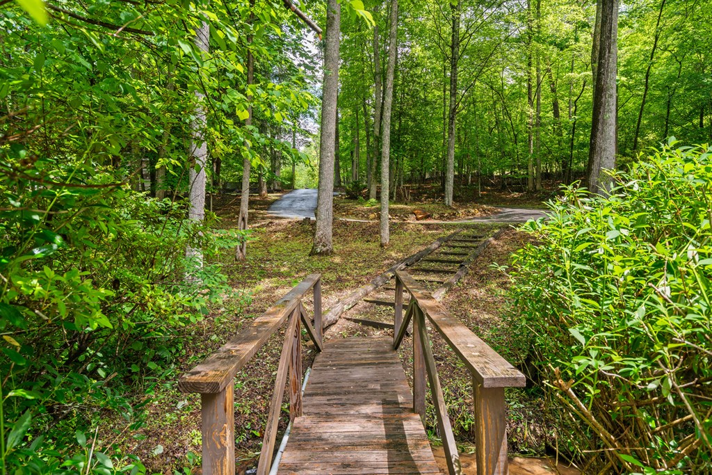 714 Pope Cove Trail