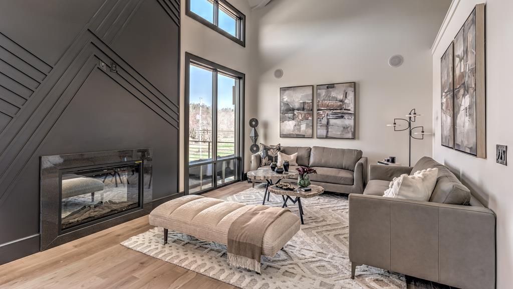 1281 #1 E Main Street
