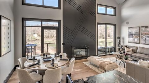 1281 #1 E Main Street Blue Ridge GA 30513